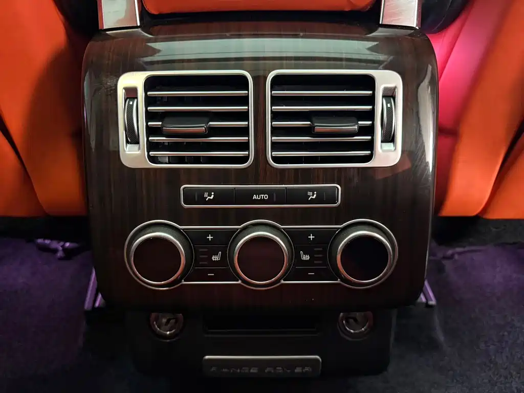 Land Rover Range Rover — миниатюра 3