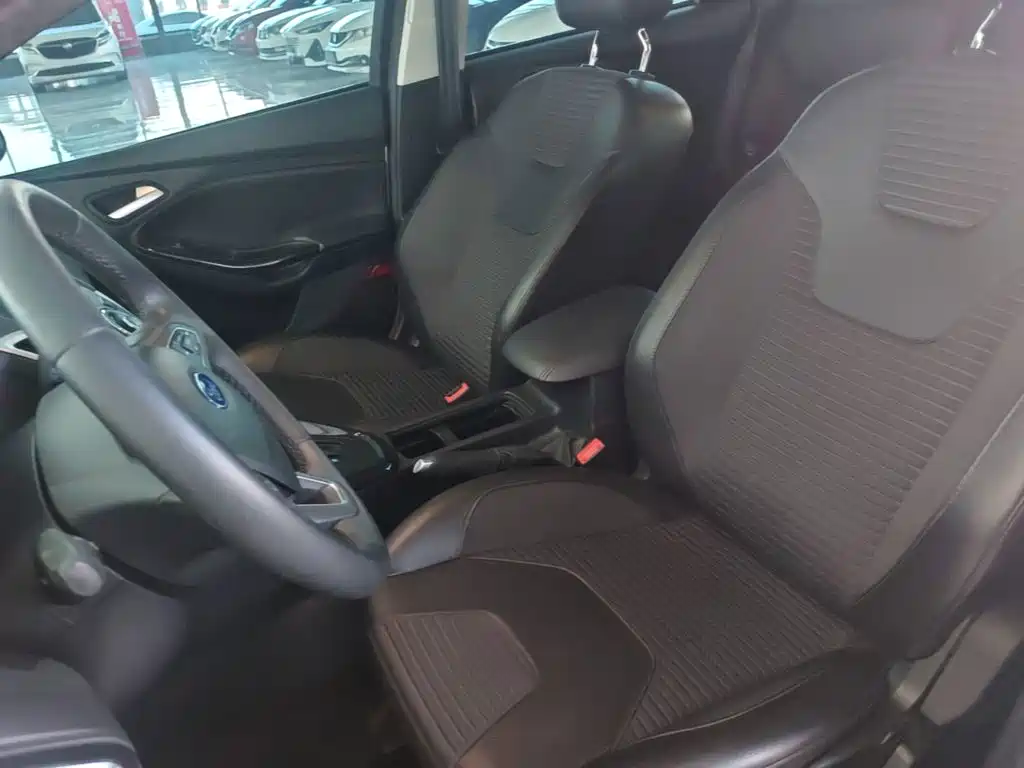 Ford Focus — миниатюра 15