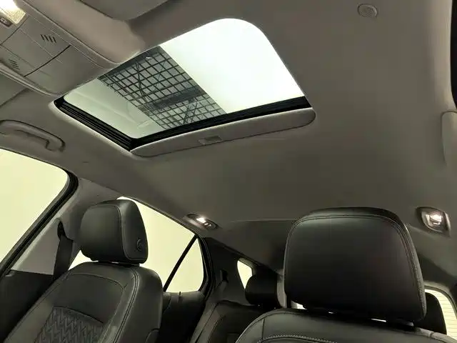 Chevrolet Equinox — миниатюра 9