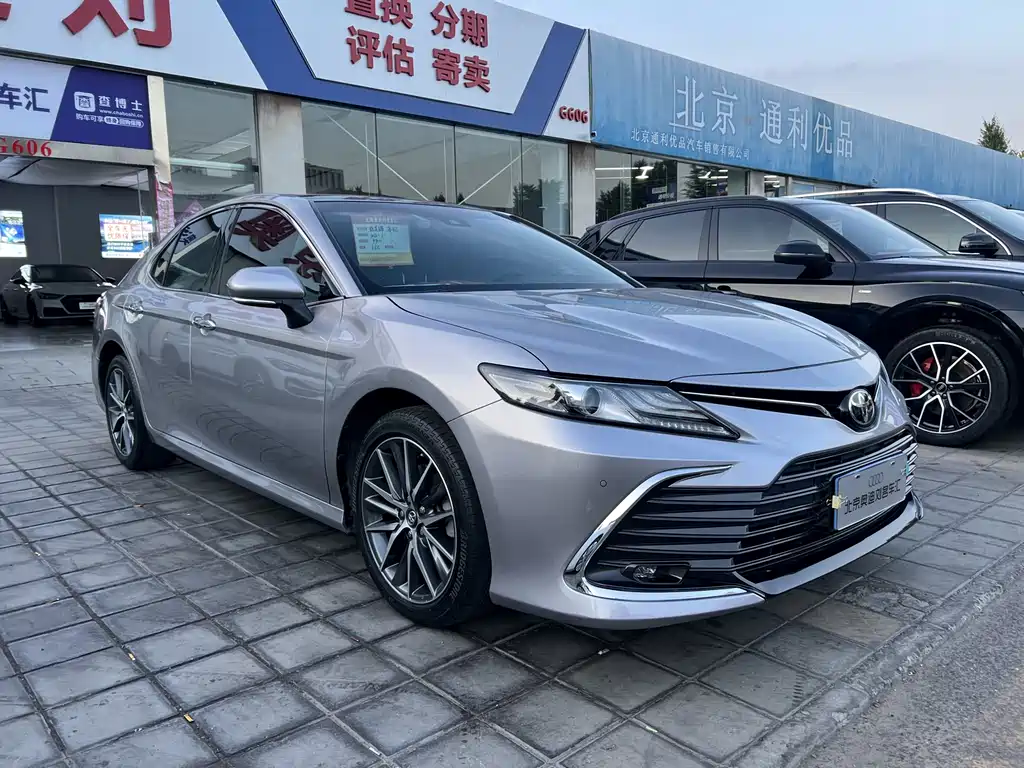 Toyota Camry 2023 2.5G Luxury