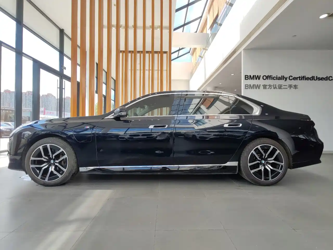 BMW i7 2023 Черный из Китая, фото 3