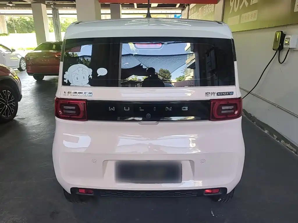 Wuling MINIEV — миниатюра 6