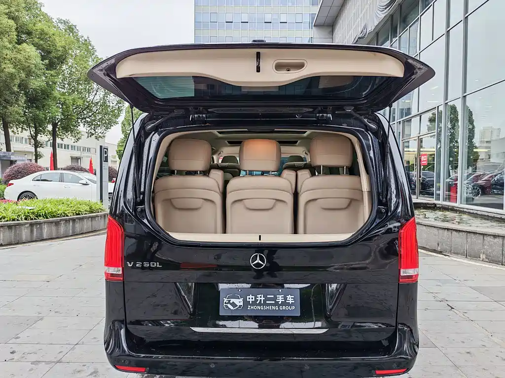 Mercedes-Benz V-Class — миниатюра 29