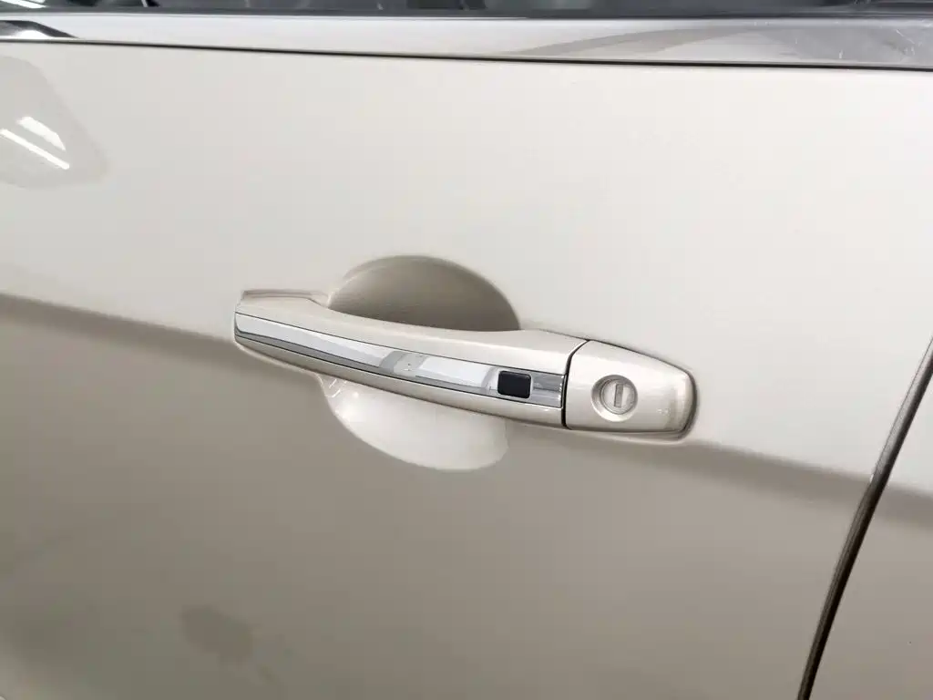 Geely Emgrand — миниатюра 18