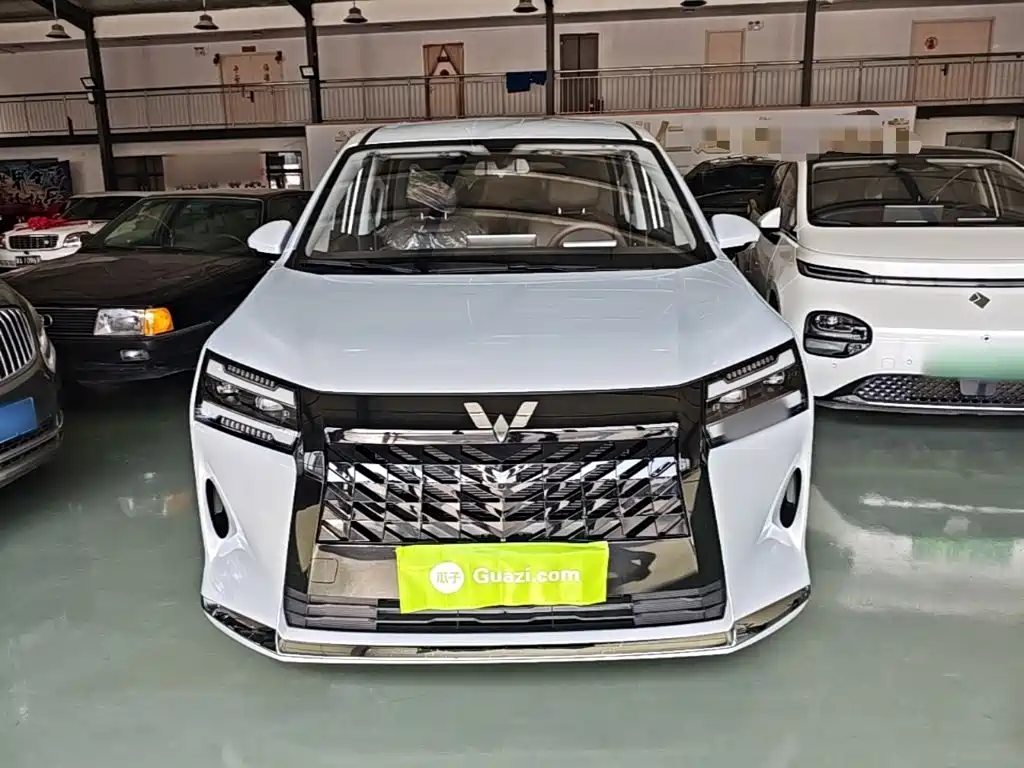 Wuling Звездный свет 730 Новая энергия — миниатюра 3