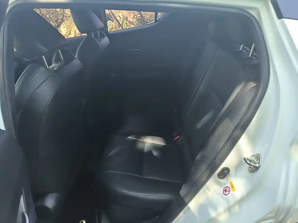 Toyota C-HR — миниатюра 17
