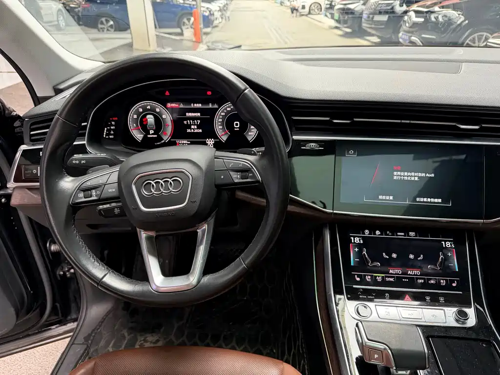 Audi Q7 — миниатюра 13