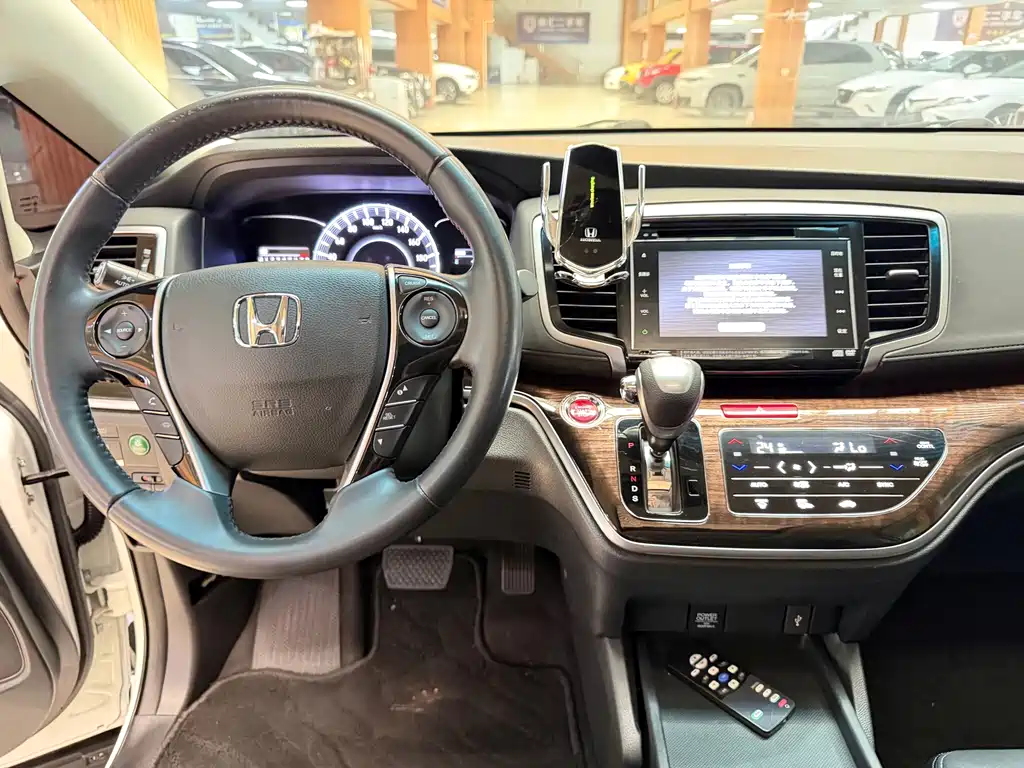 Honda Odyssey — миниатюра 20