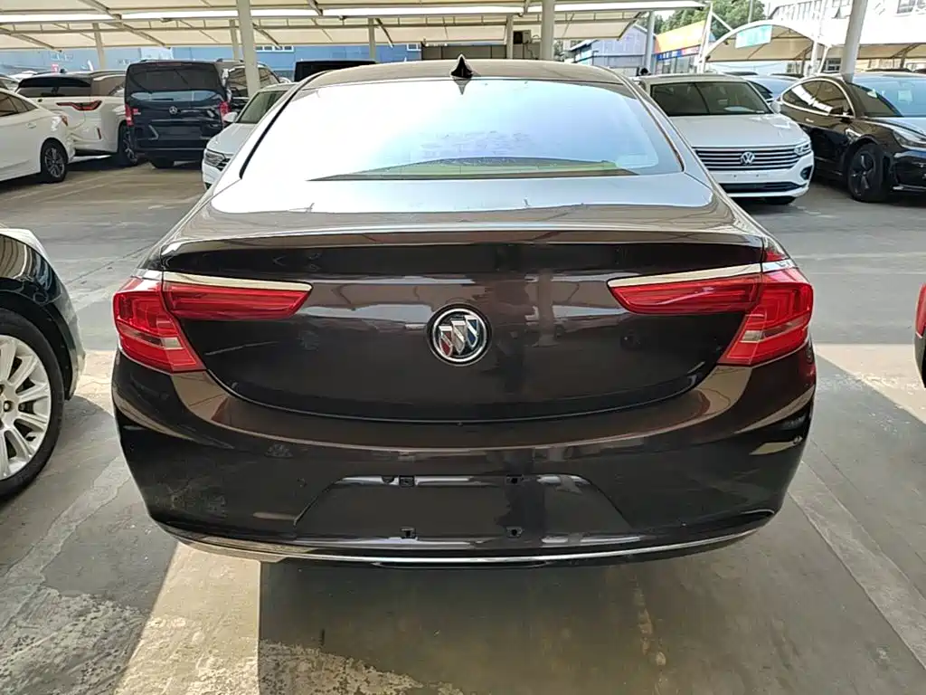 Buick LaCrosse — миниатюра 6