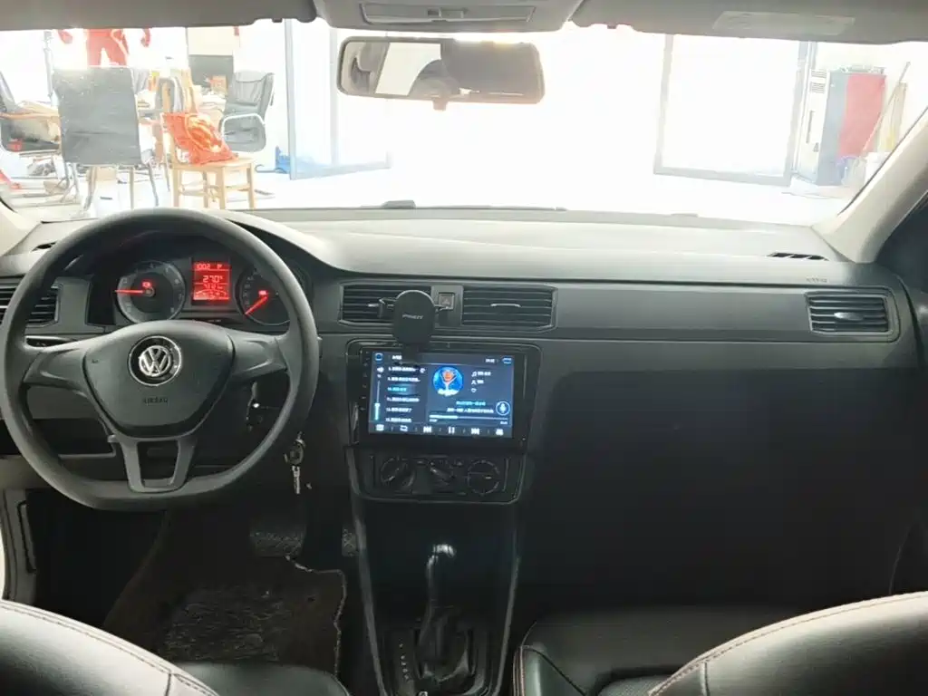 Volkswagen Santana — миниатюра 10