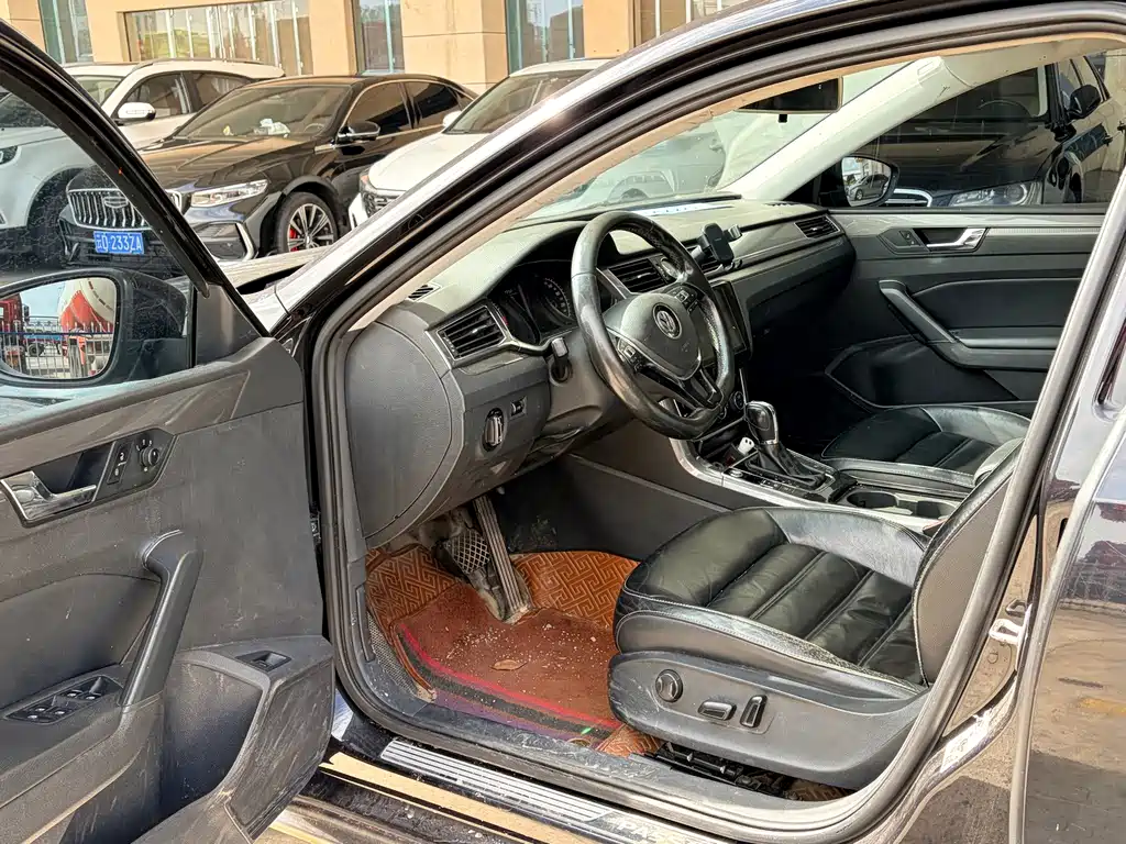 Volkswagen Passat — миниатюра 4