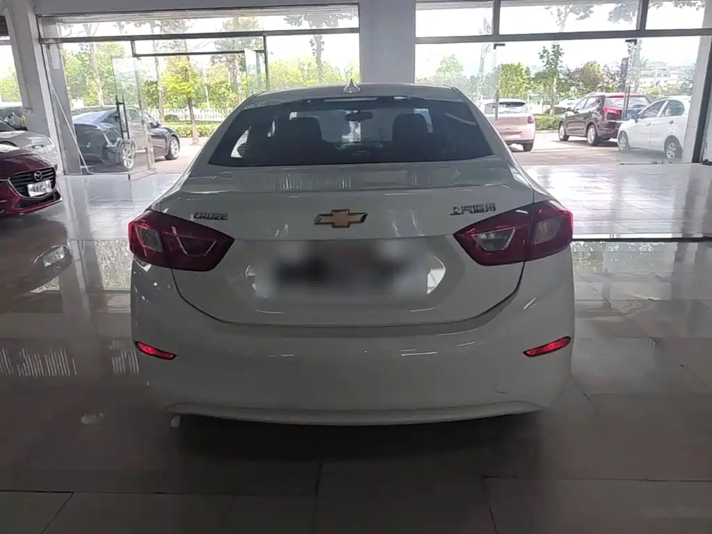 Chevrolet Cruze — миниатюра 6
