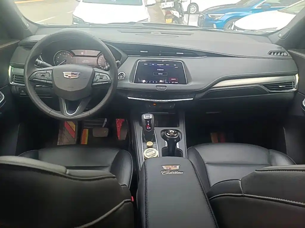 Cadillac XT4 — миниатюра 10