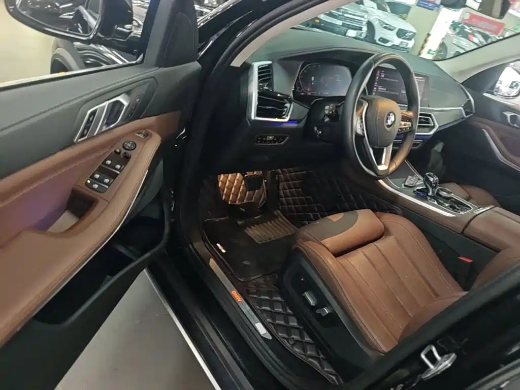 BMW X5 (Import) — миниатюра 16