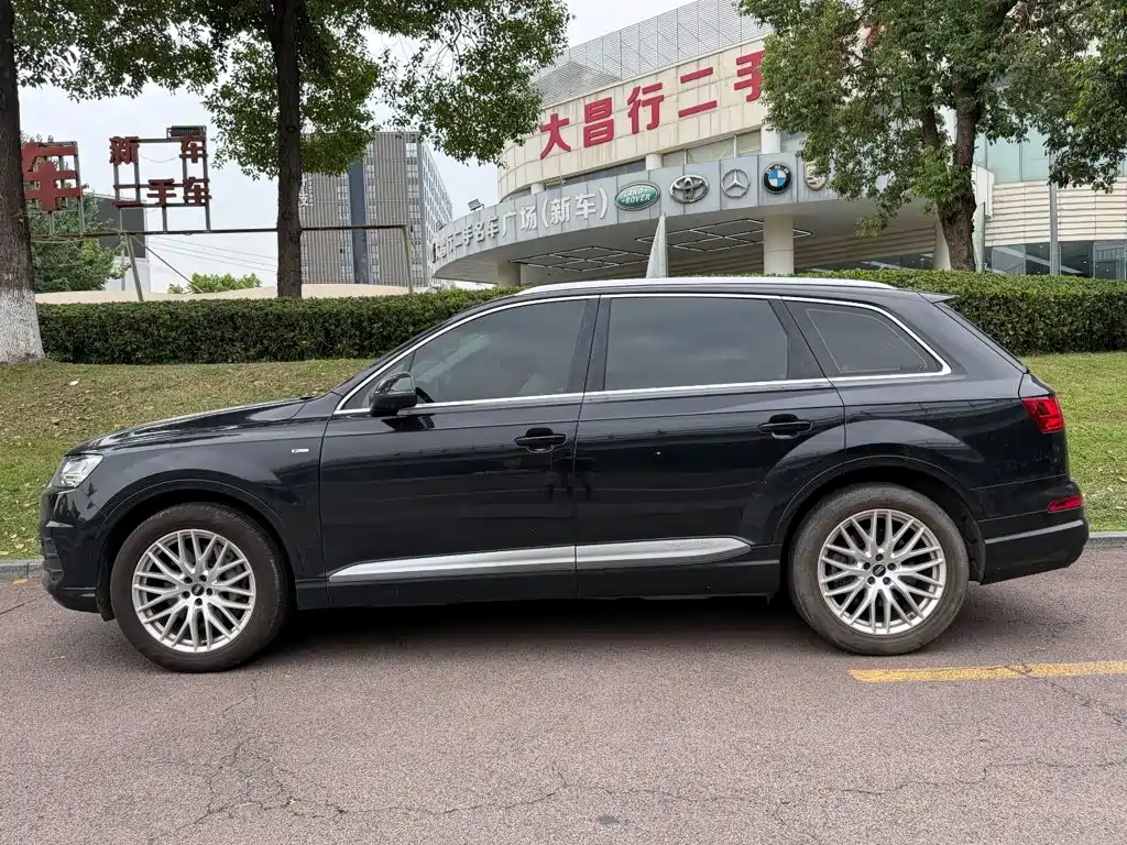 Audi Q7 — миниатюра 3