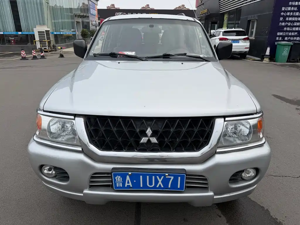 Mitsubishi Pajero Speed — миниатюра 2