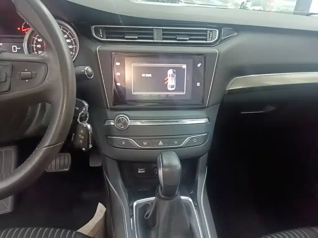 Peugeot 408 — миниатюра 13
