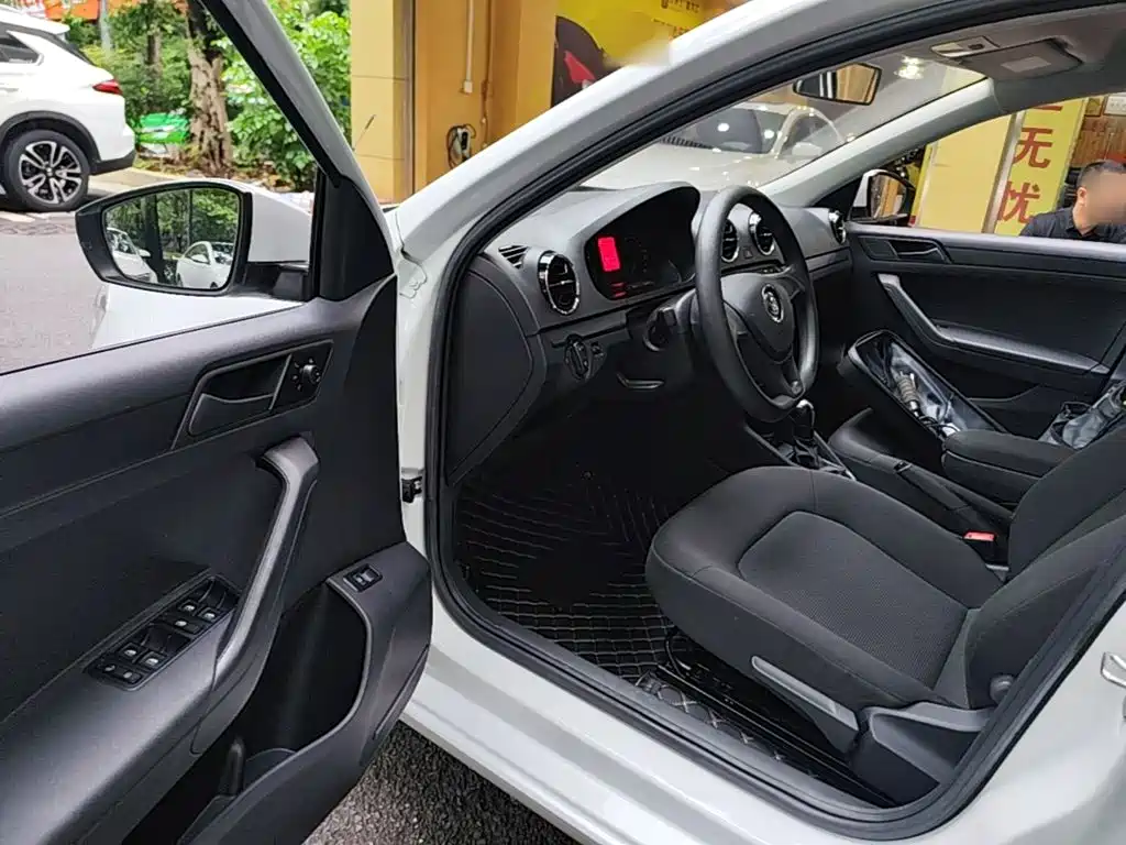 Volkswagen Jetta — миниатюра 16