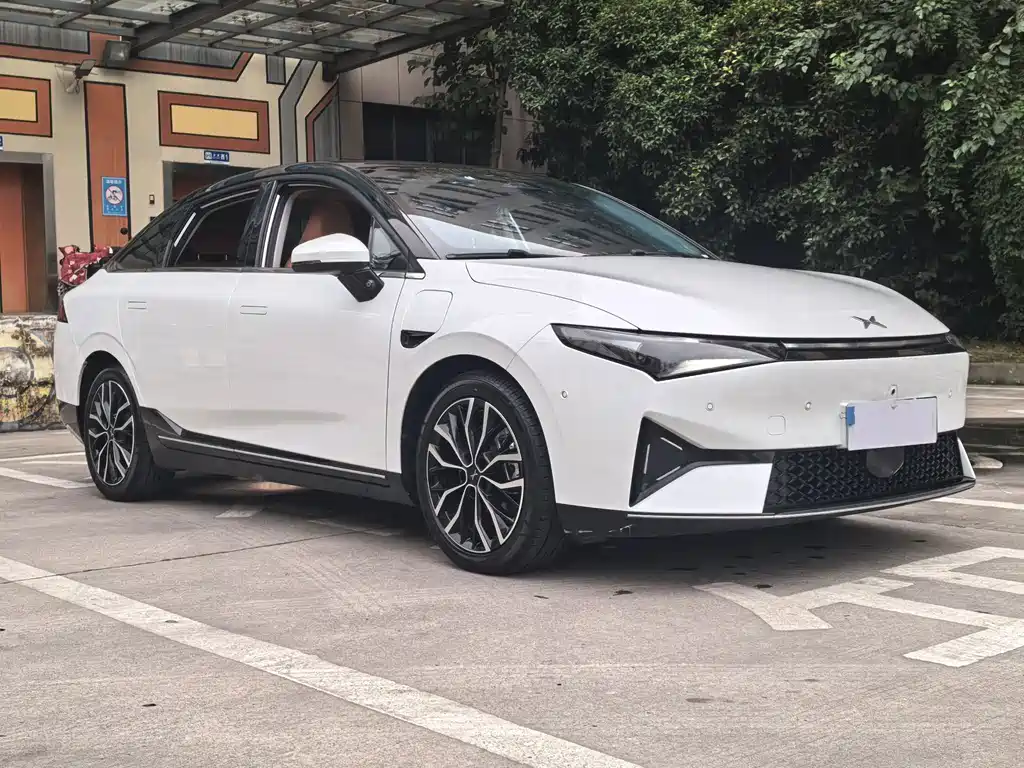 XPeng P5 — миниатюра 3