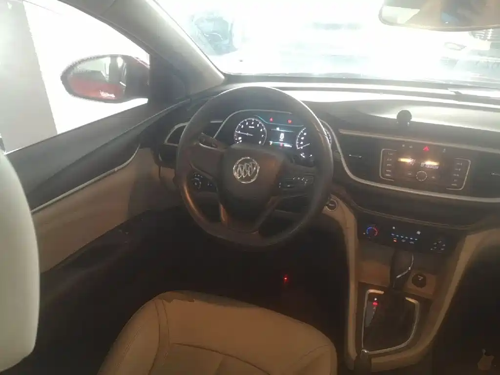 Buick Excelle — миниатюра 11