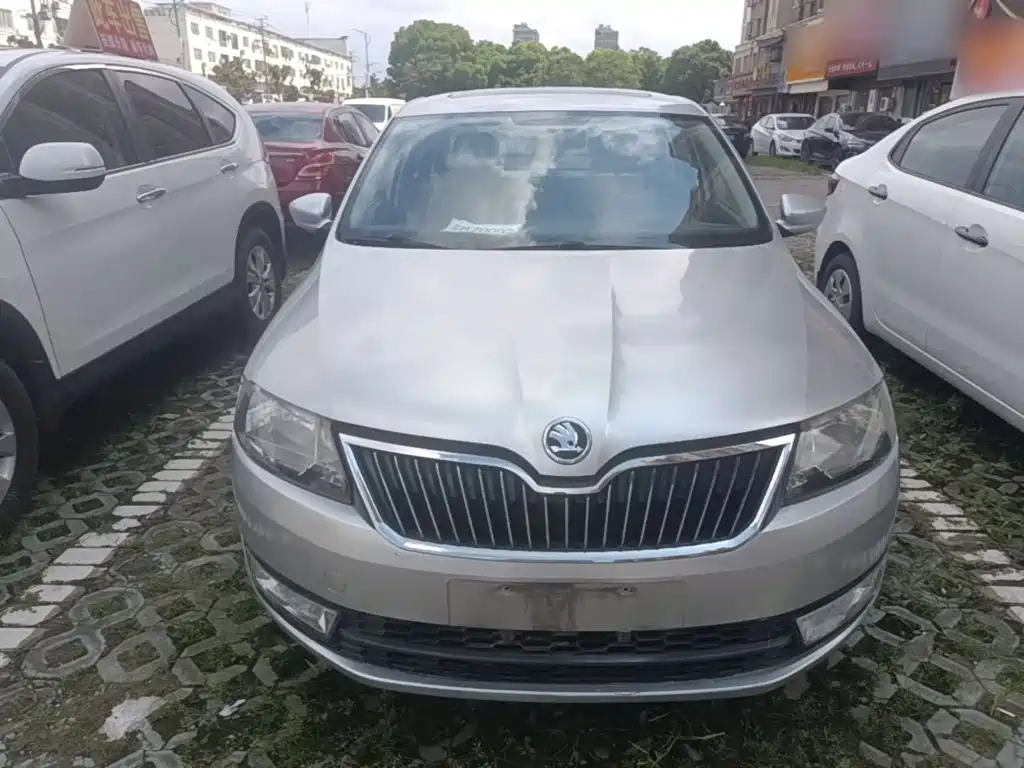 Skoda Rapid — миниатюра 3