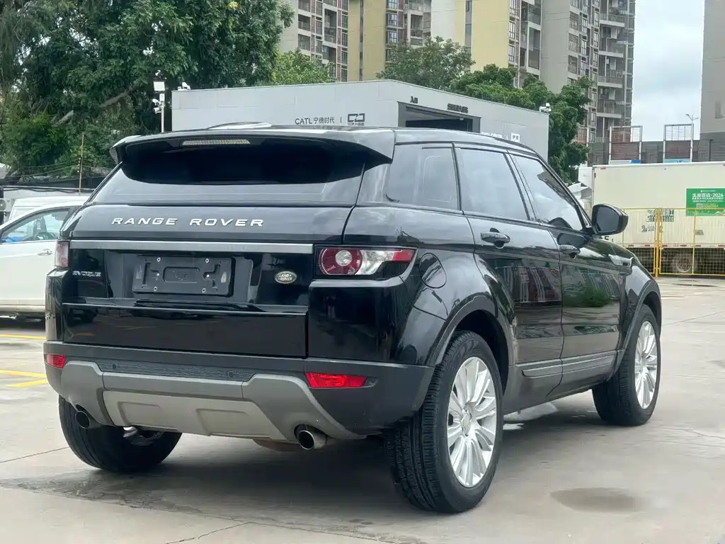 Land Rover Evoque — миниатюра 7