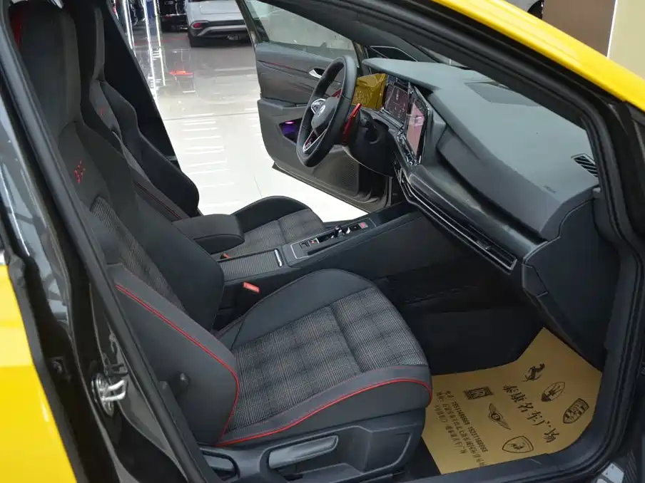 Volkswagen Golf GTI — миниатюра 15