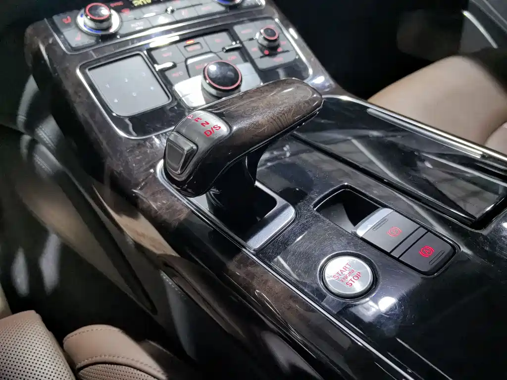 Audi A8 — фотографии объявления, Фото 21