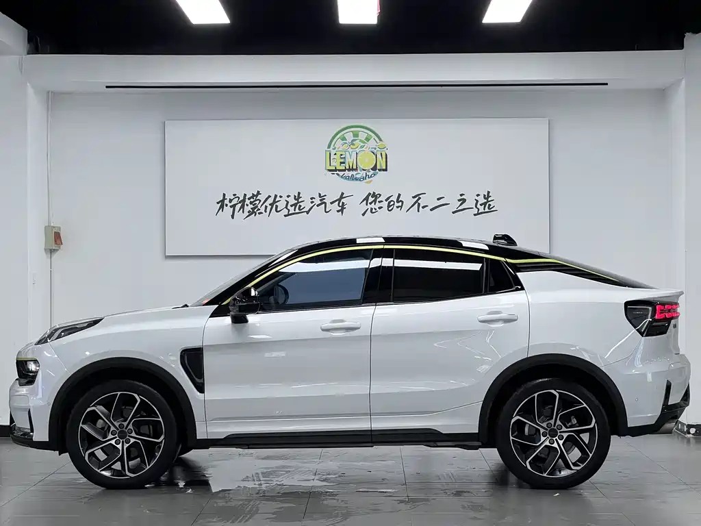 Lynk & Co 05 — миниатюра 5