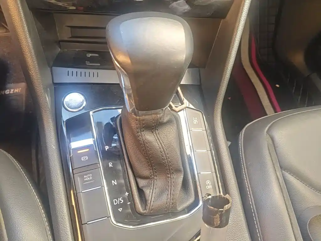 Volkswagen Tiguan L — миниатюра 14