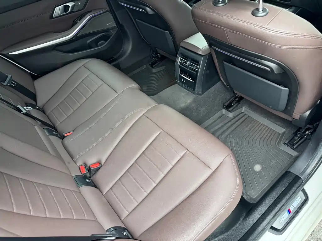 BMW 3 Series — миниатюра 18