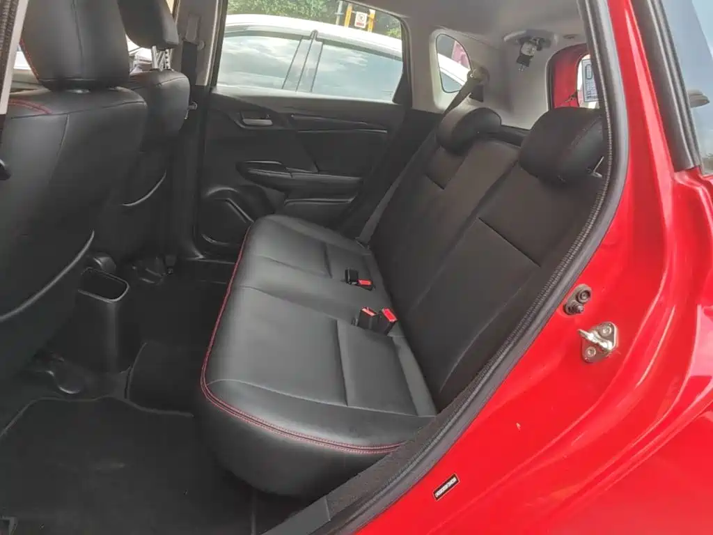 Honda Fit — миниатюра 17