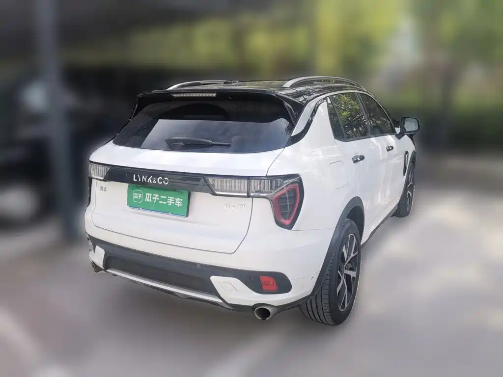 Lynk & Co 01 — миниатюра 4