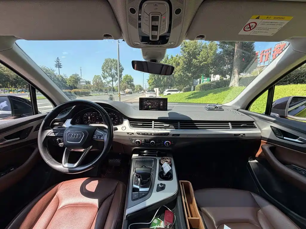 Audi Q7 — миниатюра 13