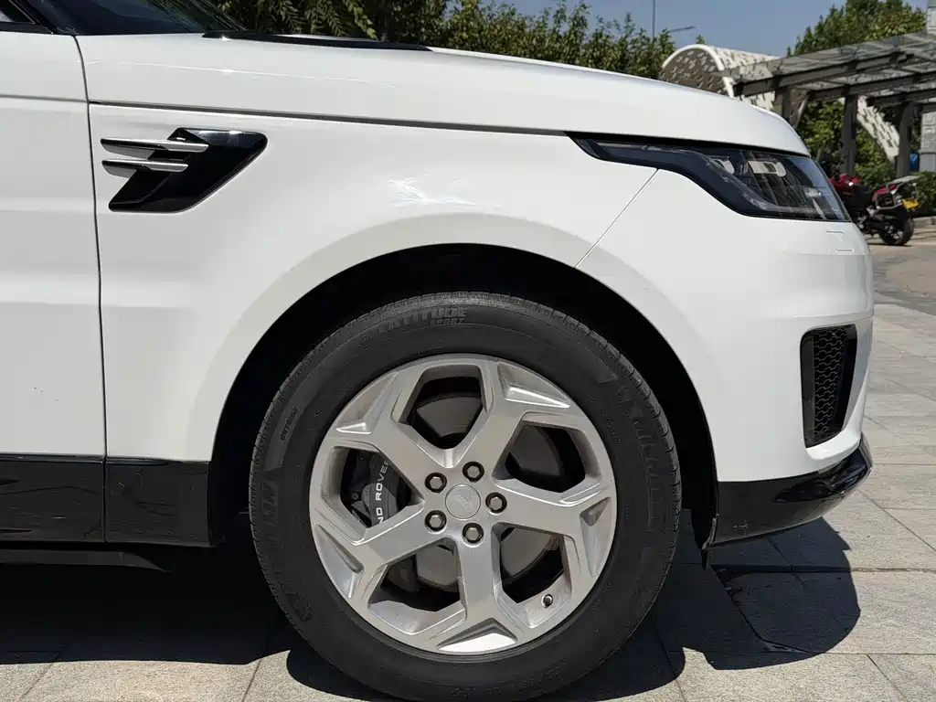 Land Rover Sport PHEV — миниатюра 11