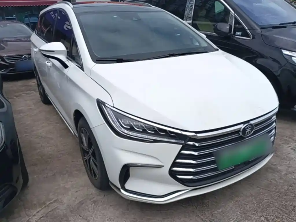 BYD MAX New Energy — миниатюра 4