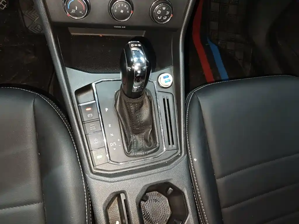 Volkswagen Lavida — миниатюра 14