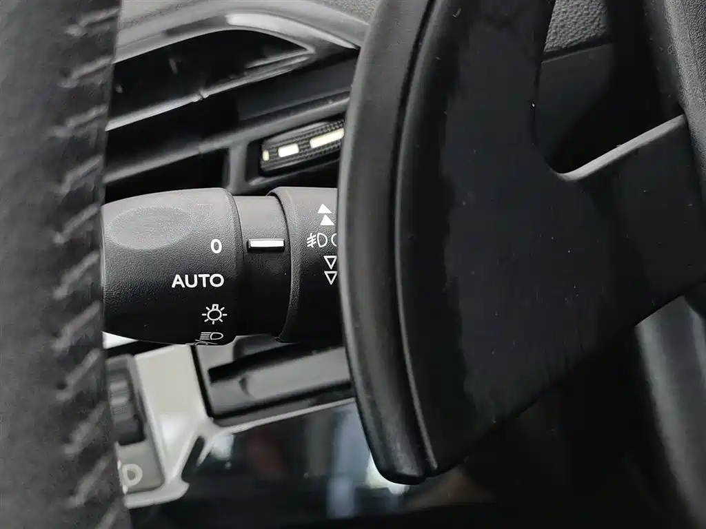 Citroen C4 Picasso — миниатюра 21