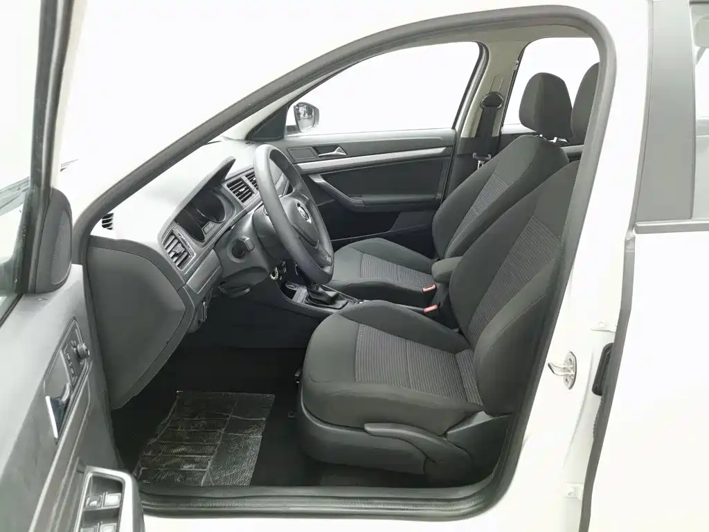 Volkswagen Lavida — миниатюра 10