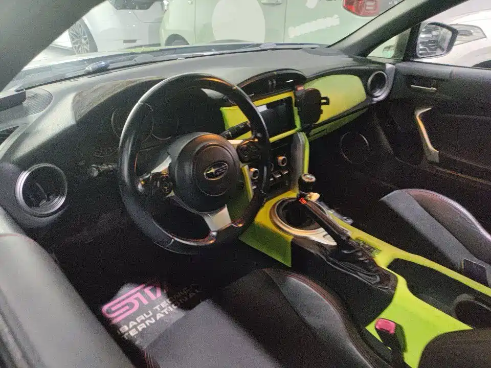Subaru BRZ — миниатюра 3