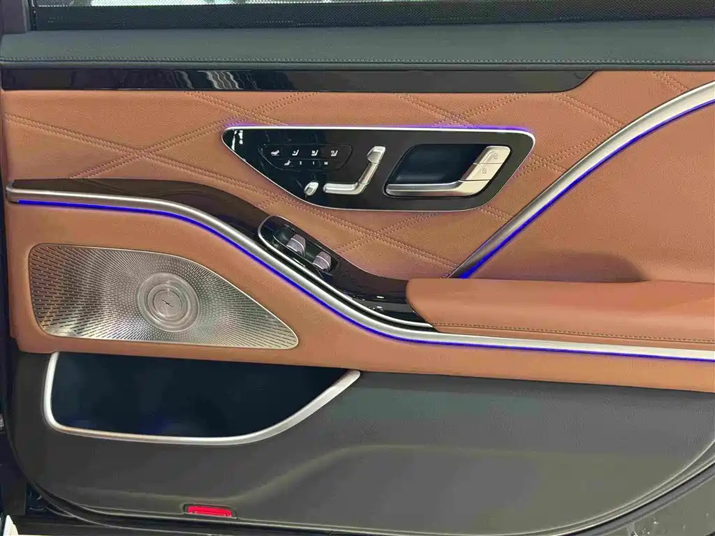 Mercedes-Benz S-Class — миниатюра 10