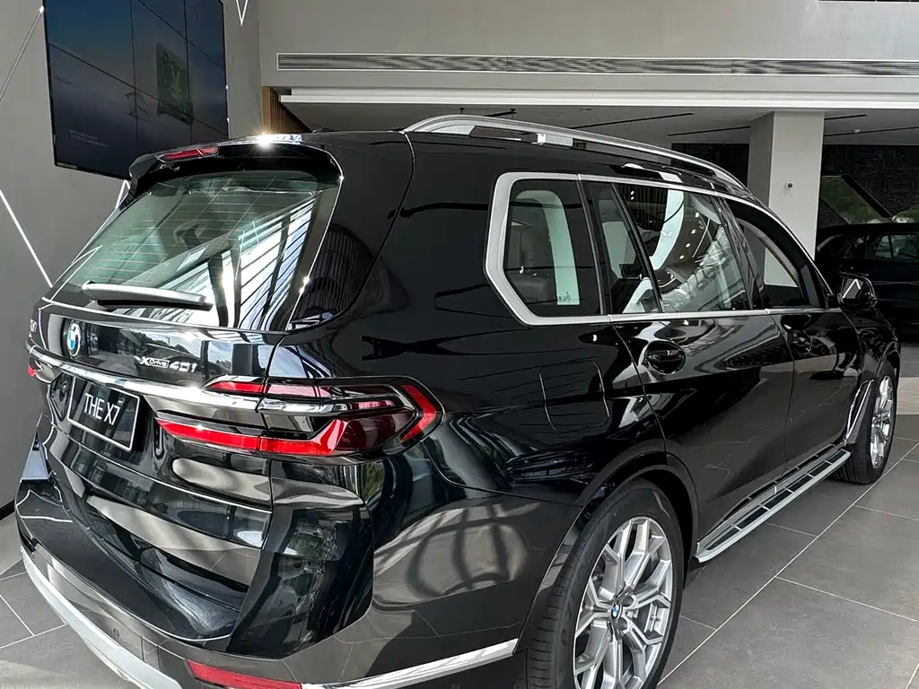 BMW X7 2026 xDrive40i Lead Luxury 7 мест