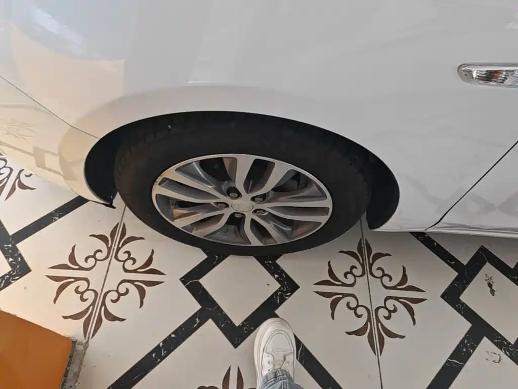 Buick Excelle — миниатюра 23