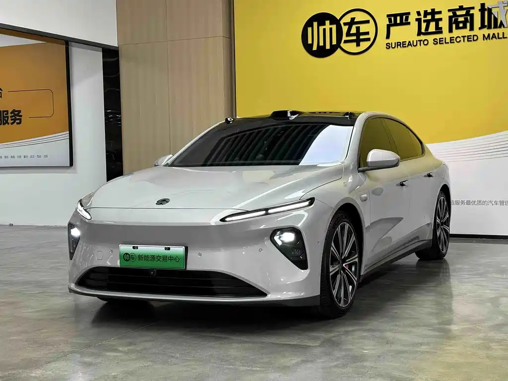 NIO ET7