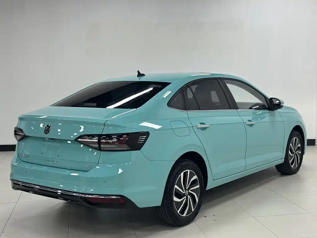Volkswagen Lavida — миниатюра 5