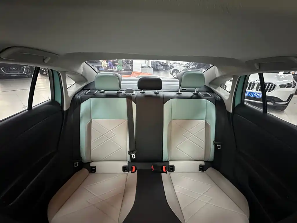 Volkswagen Lavida — миниатюра 12