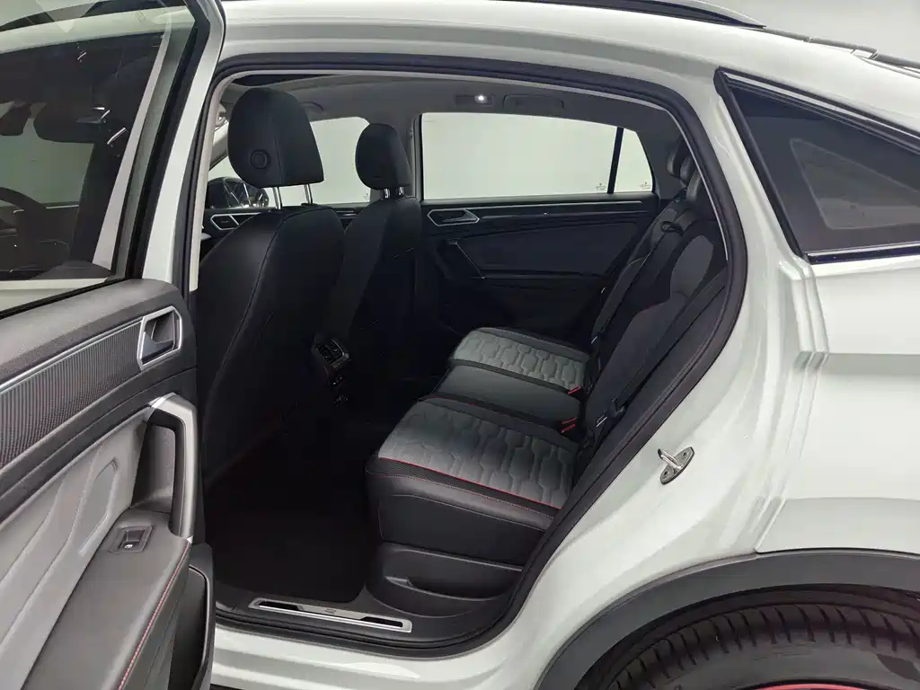 Volkswagen Tiguan X — миниатюра 14