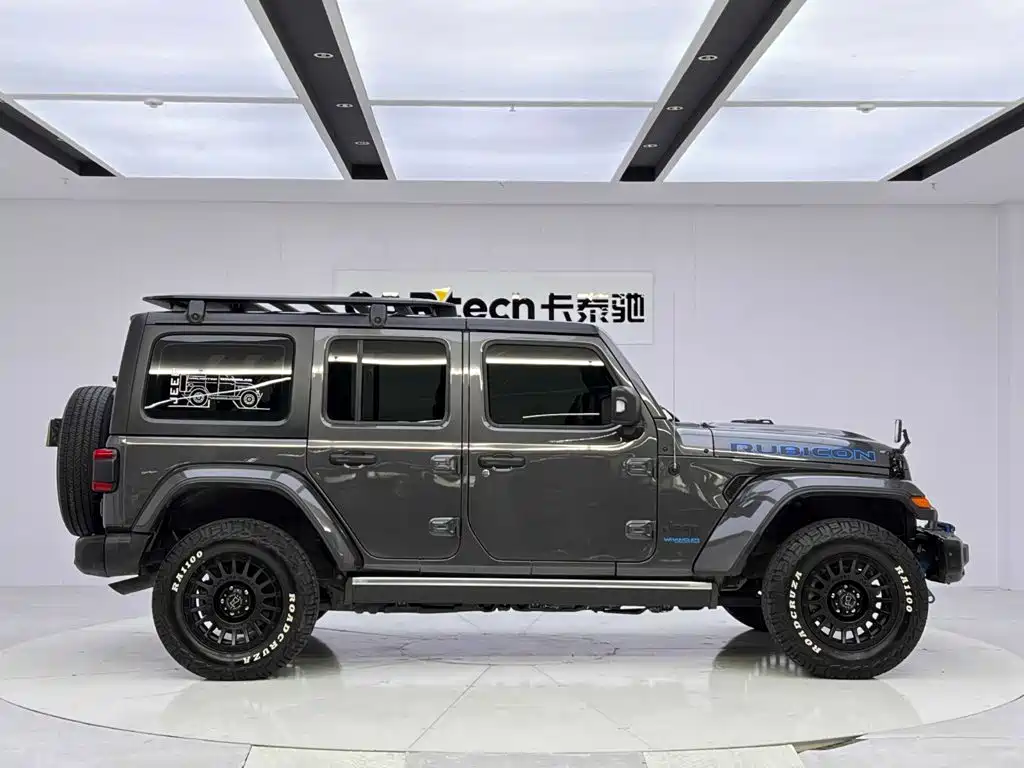 Jeep Wrangler PHEV — миниатюра 6