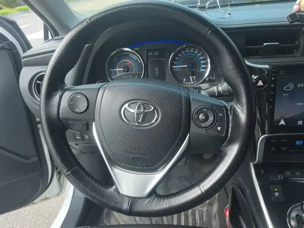 Toyota Corolla — миниатюра 3