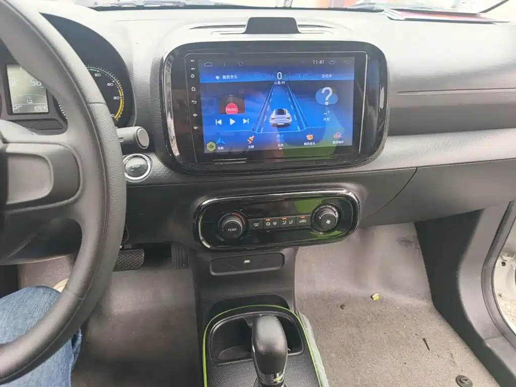 Roewe Clever — миниатюра 18